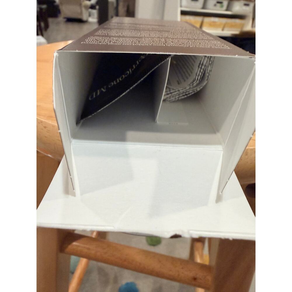 Peter Thomas Roth & Perricone MD Bundle! - Picture 3 of 8
